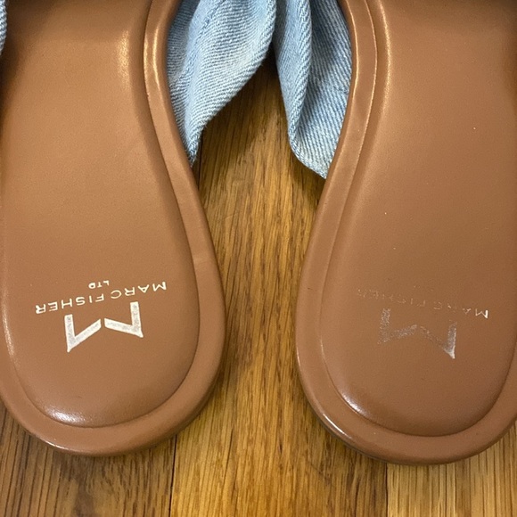 Marc Fisher Women’s Blue Slip On Sandals Size 10 - Picture 3 of 6